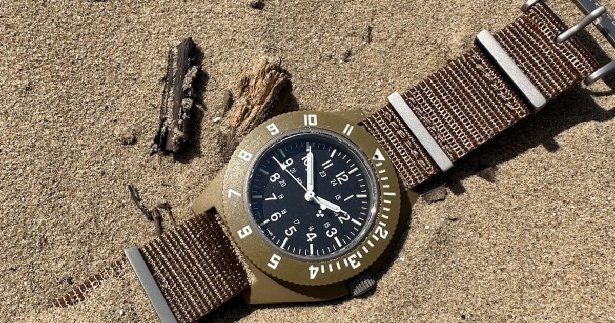 Desert Tan Pilot's Navigator